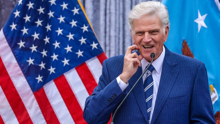 69d3b82ce9ff7109fa16f8dd